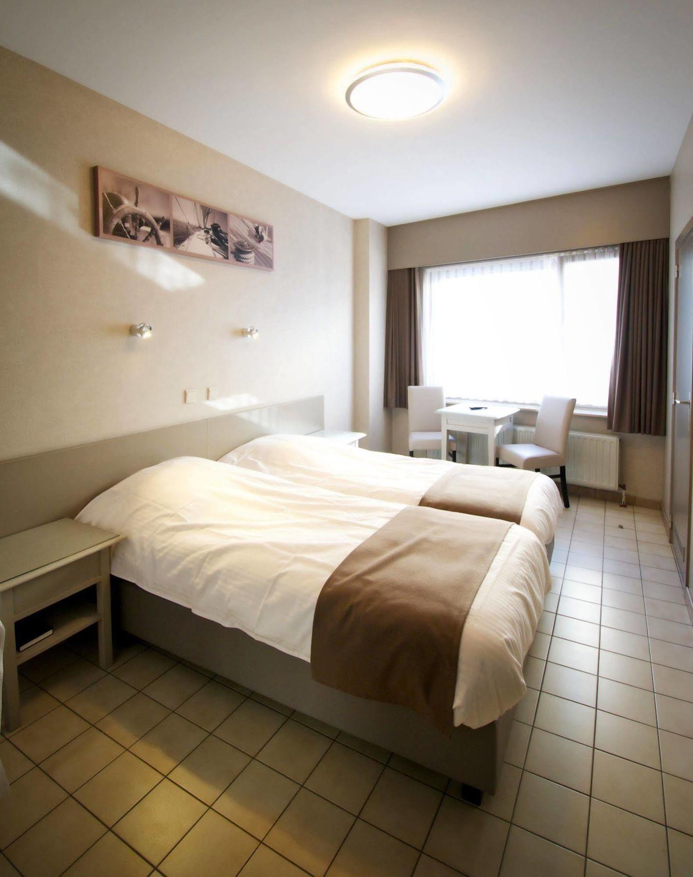 Hotel De Golf Bredene Exteriör bild