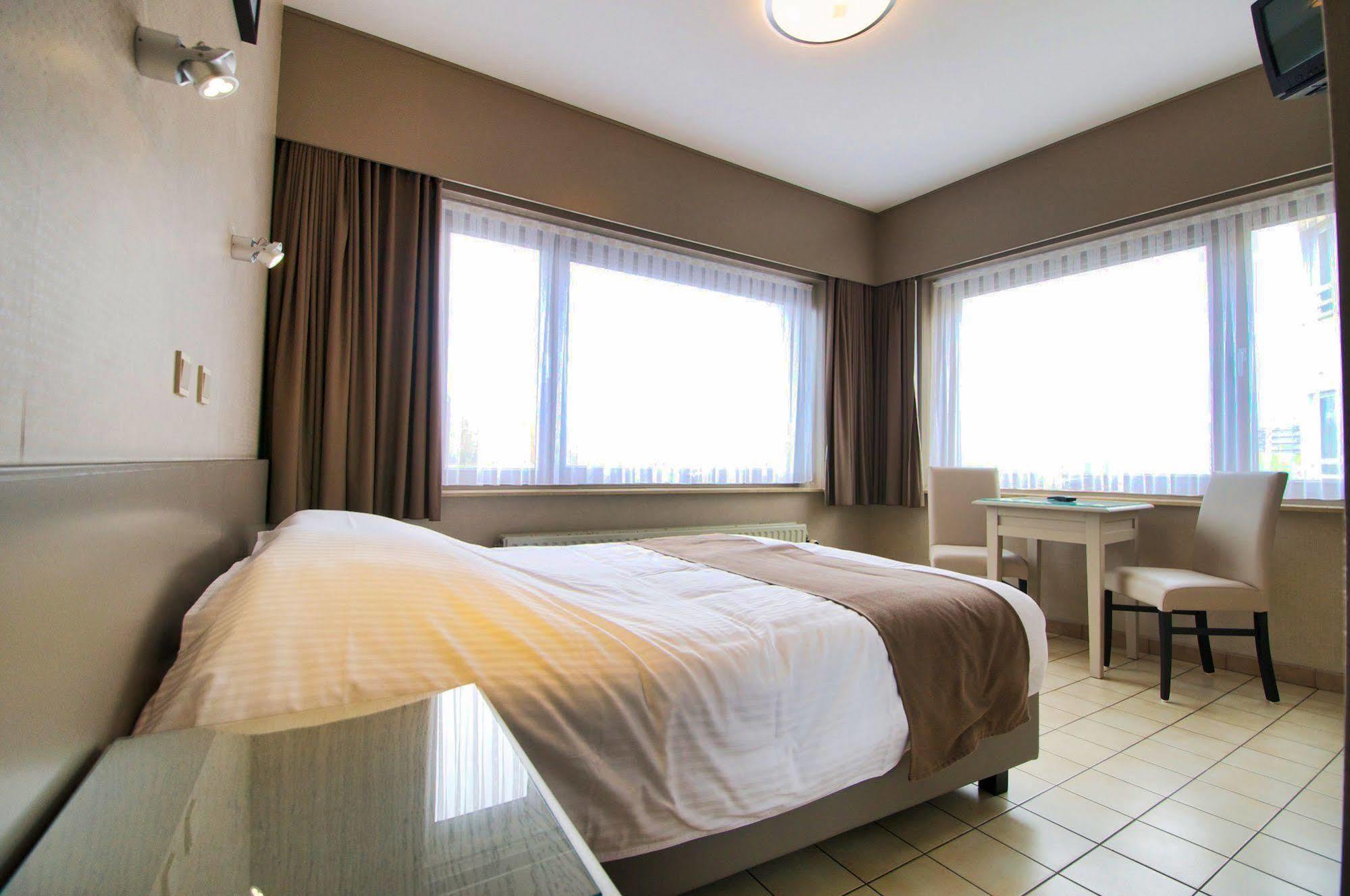 Hotel De Golf Bredene Exteriör bild